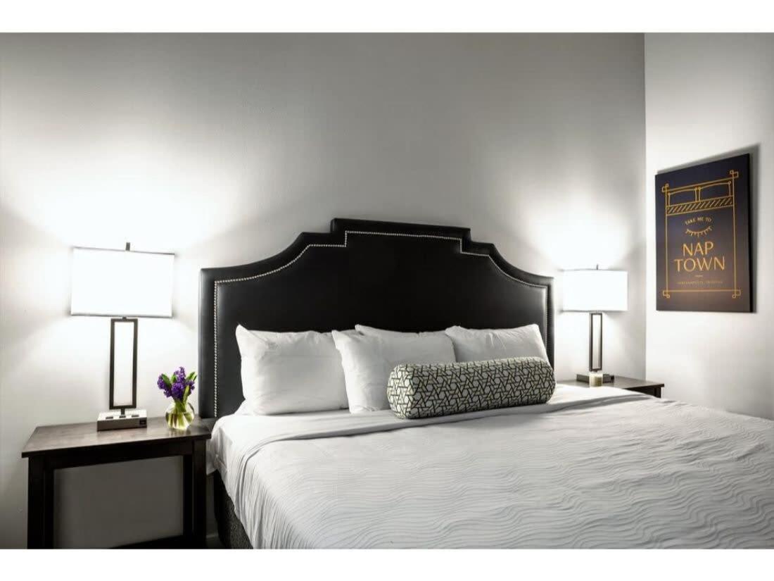 Bold 2Br 2Ba In The Block Apartment By Cozysuites! อินเดียนาโพลิส ภายนอก รูปภาพ