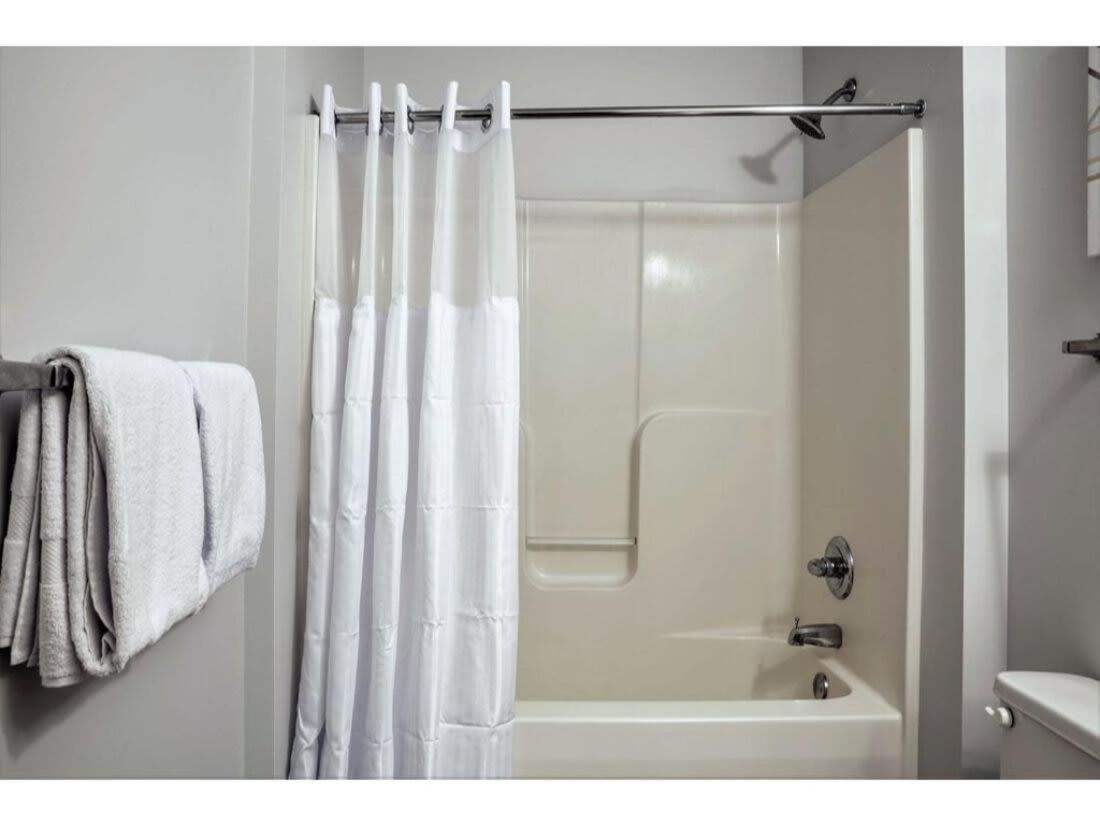 Bold 2Br 2Ba In The Block Apartment By Cozysuites! อินเดียนาโพลิส ภายนอก รูปภาพ